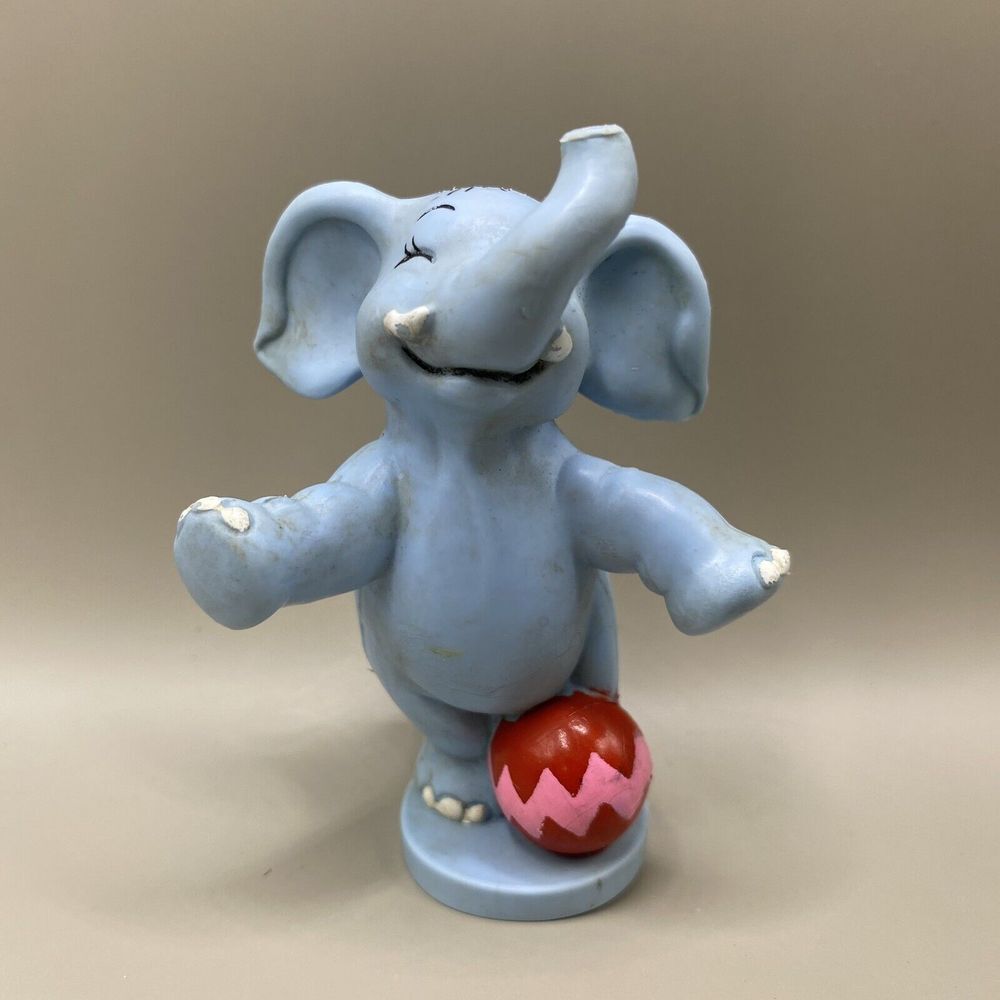 Vintage Unbranded‎ Rubber Blue Elephant Dumbo with Circus Ball Figurine Toy